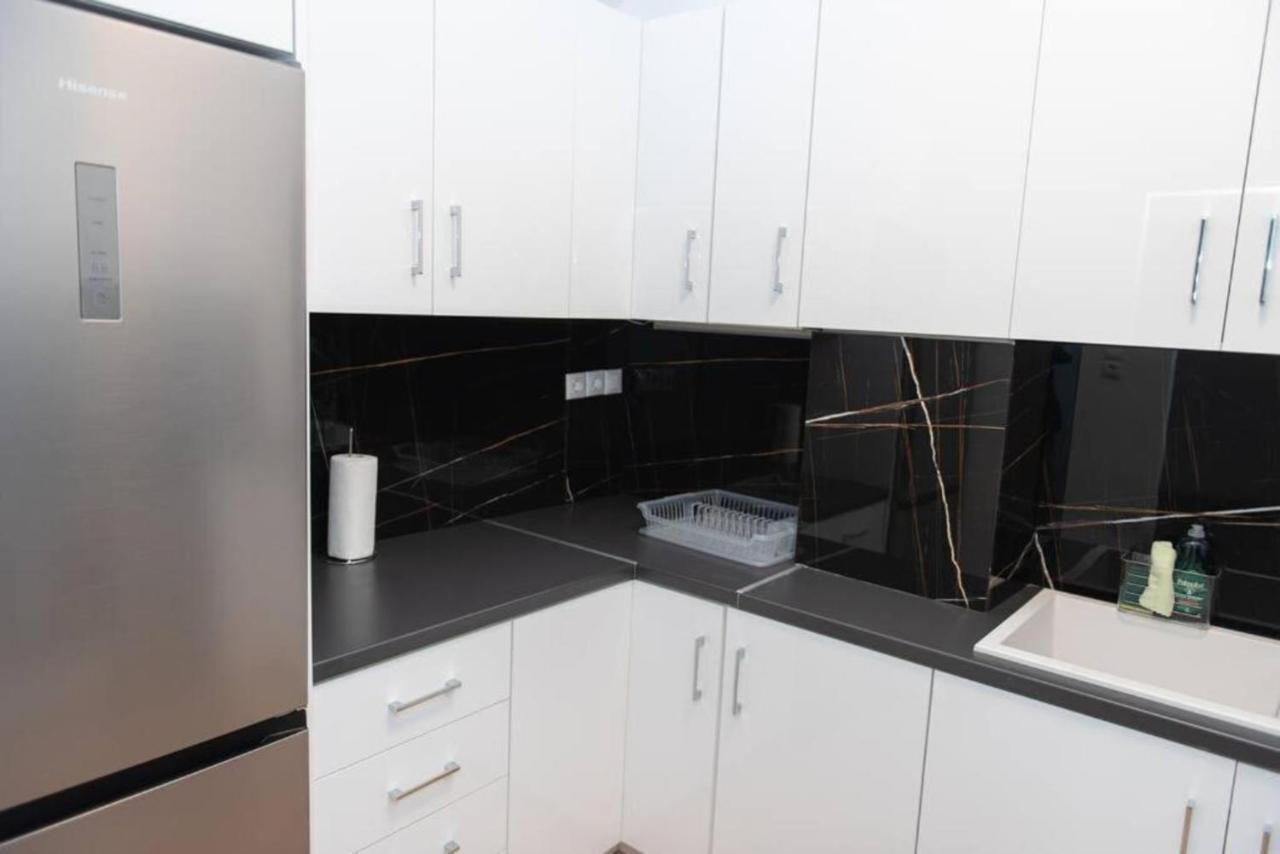 Renovated Spacious Flat 7Min To Subway Station- Atenas Exterior foto