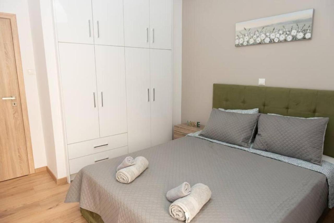 Renovated Spacious Flat 7Min To Subway Station- Atenas Exterior foto